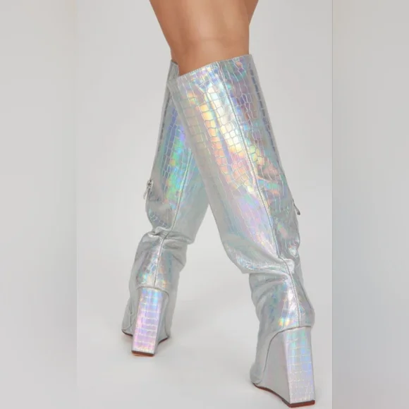 Holographic Knee-High Heeled Silver Boots - Picture 5 of 8